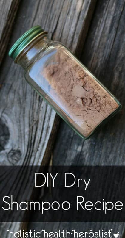 DIY Dry Shampoo Recipe - Learn how make an effective dry shampoo that sucks up oil, sweat, and grime. 